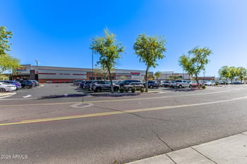 4341 Betty Elyse Ln, Phoenix, AZ 85032