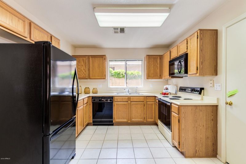 4341 E Desert Trumpet Rd, Phoenix, AZ 85044