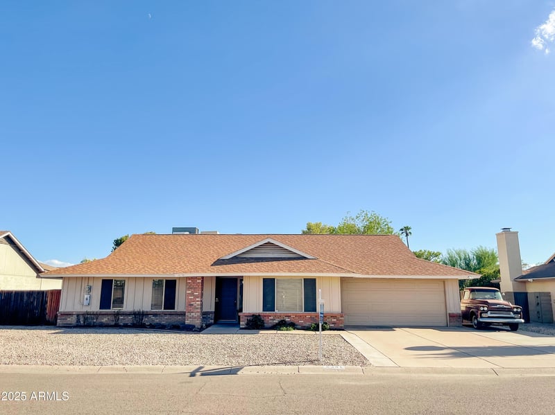 4341 Villa Theresa Dr, Glendale, AZ 85308