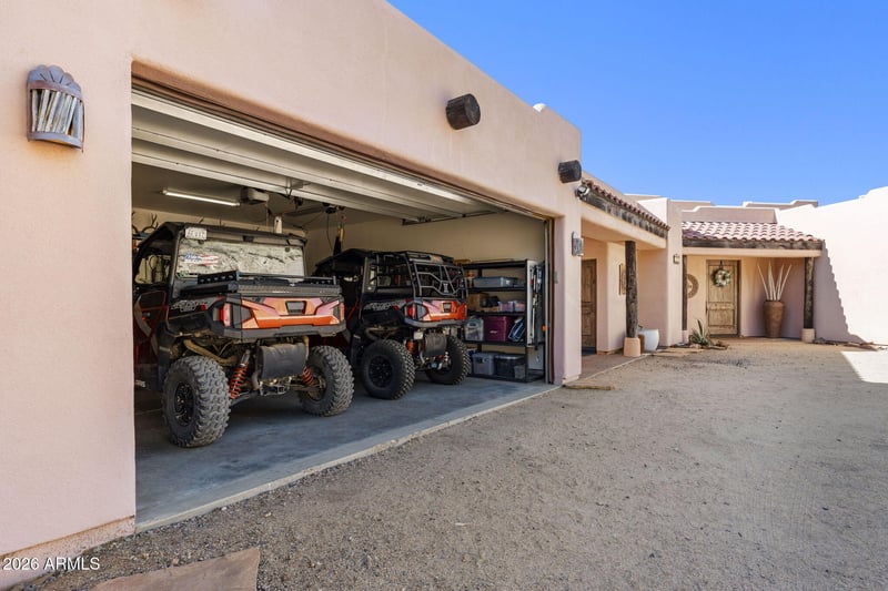 43413 7th St, New River, AZ 85087