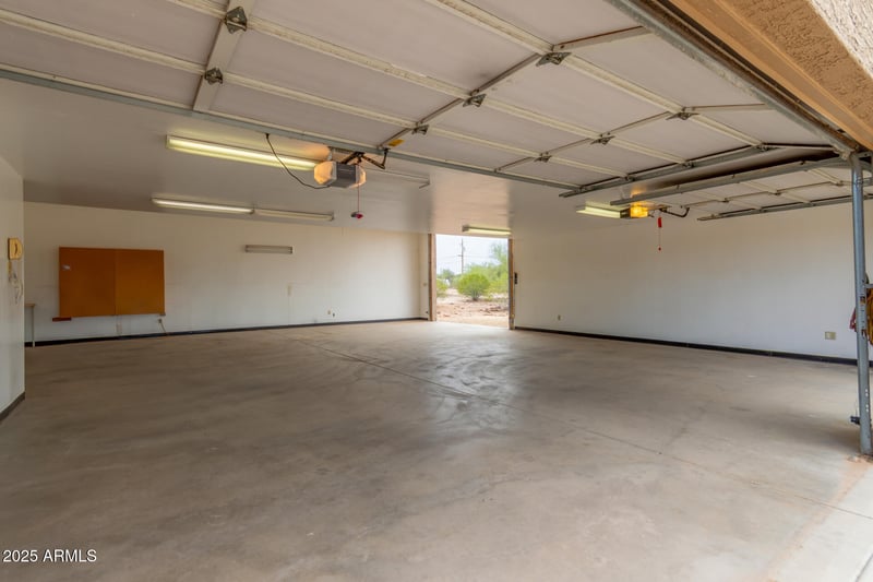 43415 22nd St, New River, AZ 85087