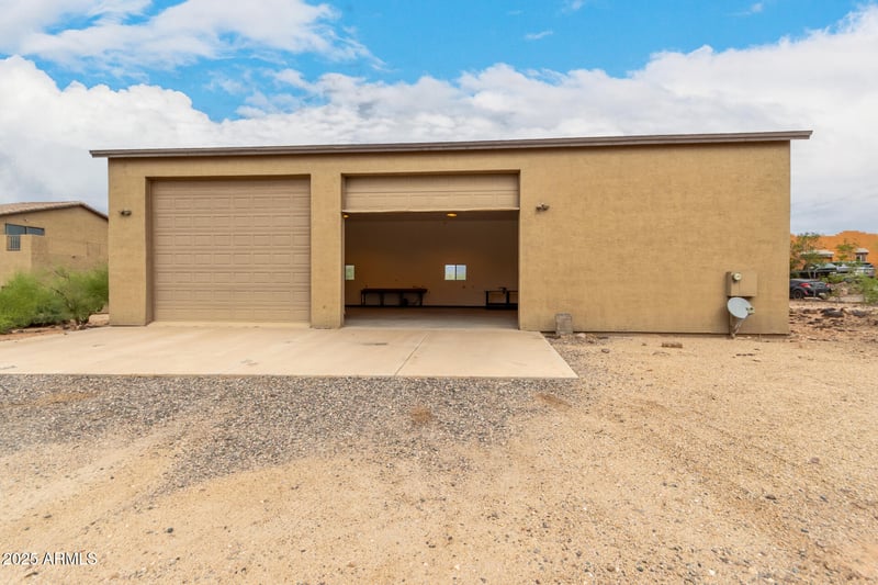 43415 22nd St, New River, AZ 85087