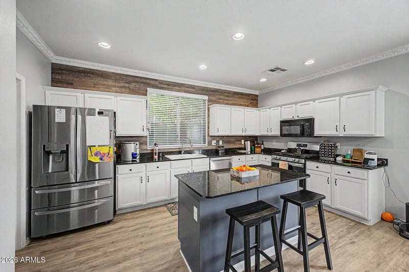 4343 E Vaughn Ave, Gilbert, AZ 85234