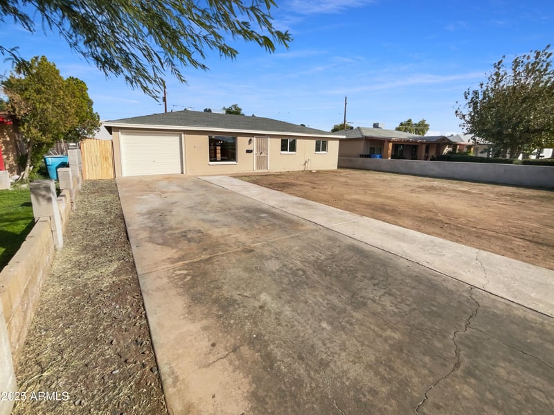 4345 47th Dr, Phoenix, AZ 85031