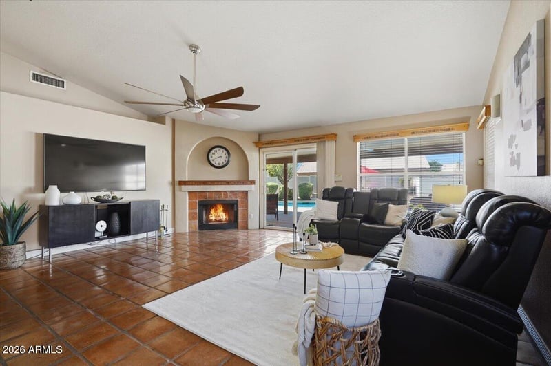 4346 W Misty Willow Ln, Glendale, AZ 85310