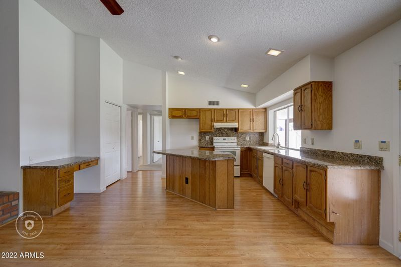 4347 W Villa Rita Dr, Glendale, AZ 85308