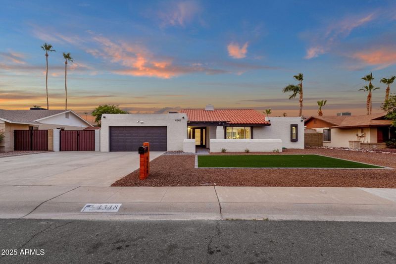 4348 E Sheena Dr, Phoenix, AZ 85032