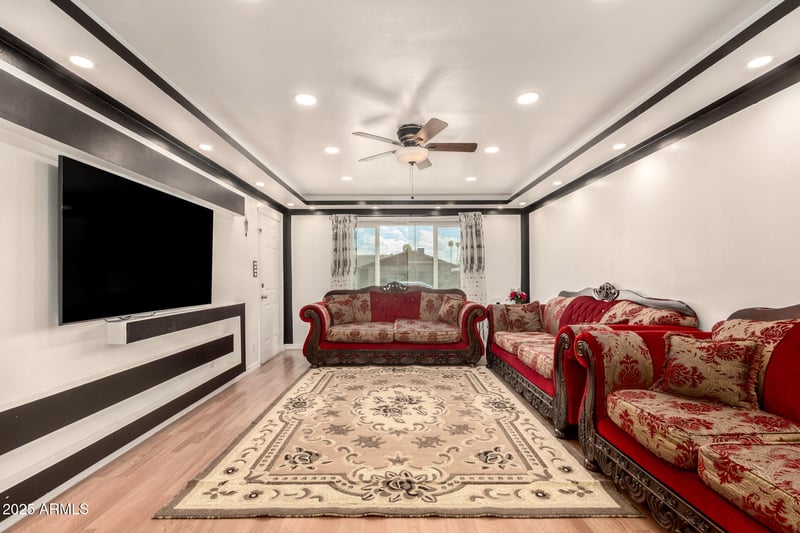 4348 Shangri La Rd, Glendale, AZ 85304