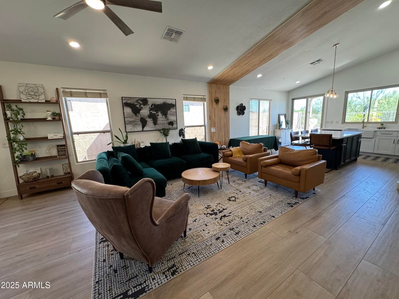 4349 Smokehouse Trl, Cave Creek, AZ 85331