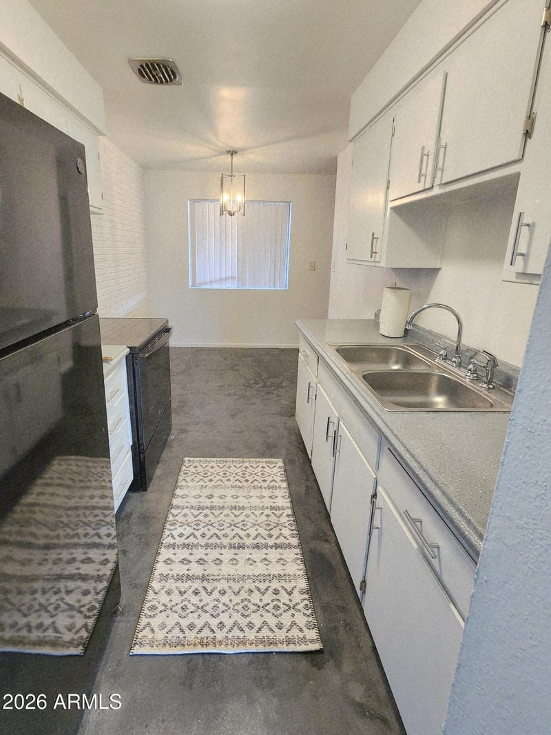 4349 W Keim Dr, Glendale, AZ 85301