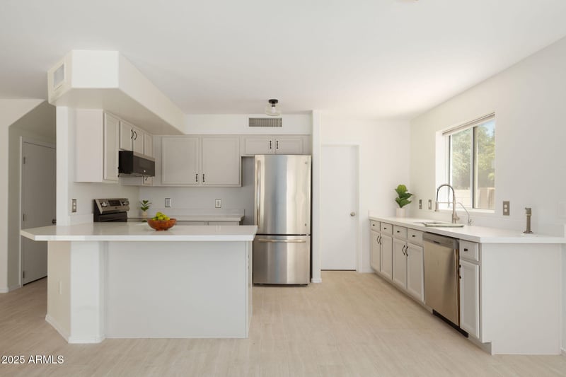 4349 Windsor Ct, Gilbert, AZ 85296
