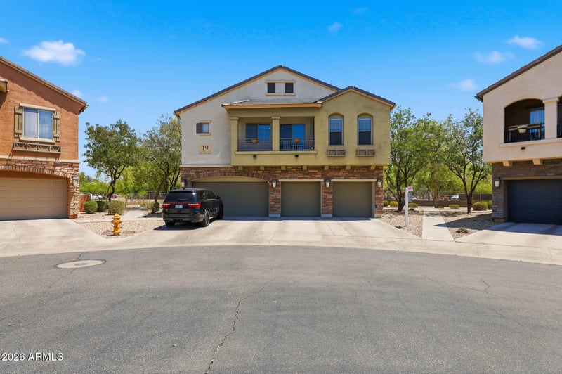 435 N 168th Dr, Goodyear, AZ 85338