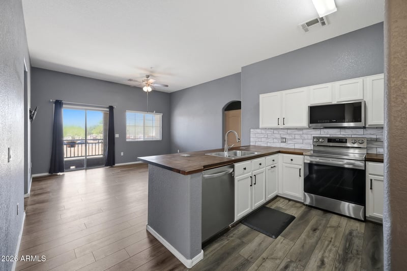 435 N 168th Dr, Goodyear, AZ 85338