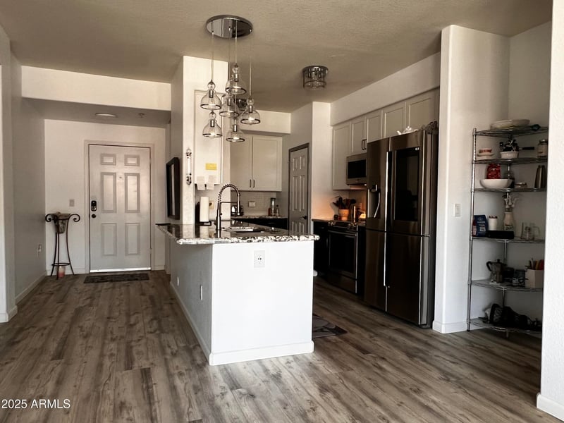 435 Rio Salado Pw #303, Tempe, AZ 85281