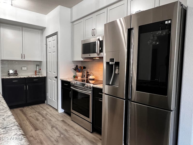 435 Rio Salado Pw #303, Tempe, AZ 85281