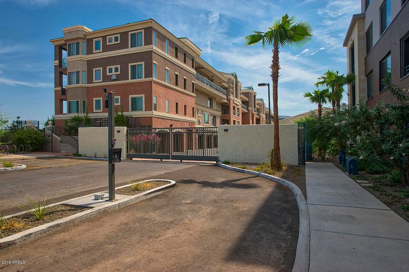 435 W Rio Salado Pw #302, Tempe, AZ 85281