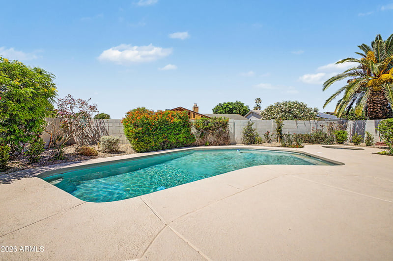 4350 Mescal St, Glendale, AZ 85304