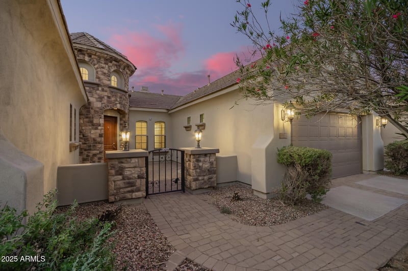4352 Santa Fe Ct, Gilbert, AZ 85297