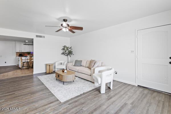 4353 Mescal St, Glendale, AZ 85304