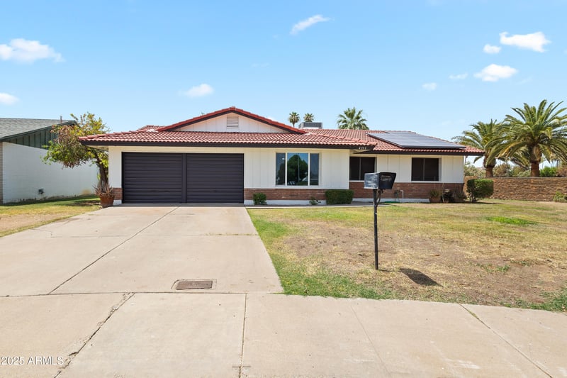 4353 Mescal St, Glendale, AZ 85304