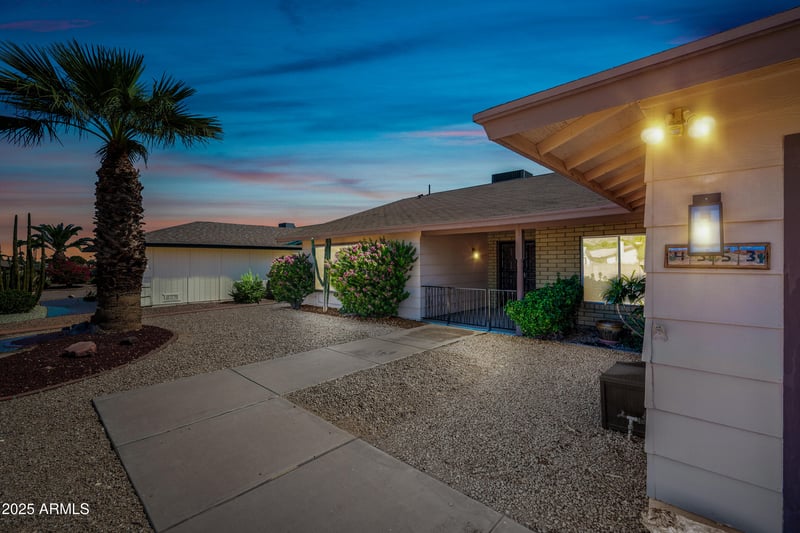 4353 Walatowa St, Phoenix, AZ 85044