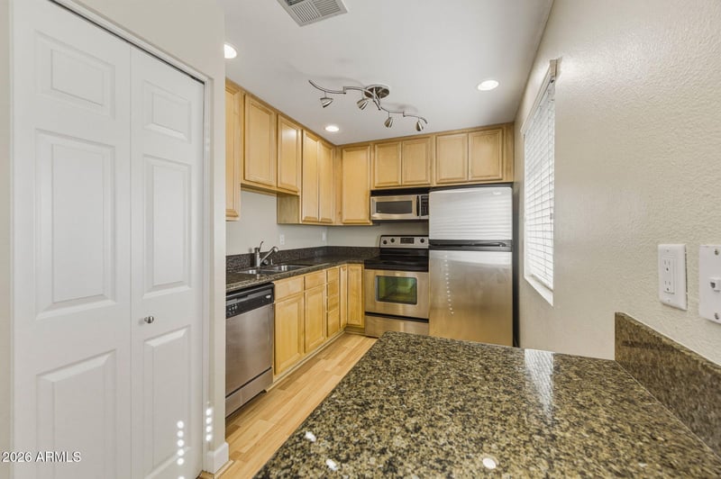 4354 82nd St #212, Scottsdale, AZ 85251