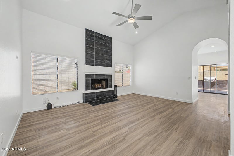 4354 E Dry Creek Rd, Phoenix, AZ 85044