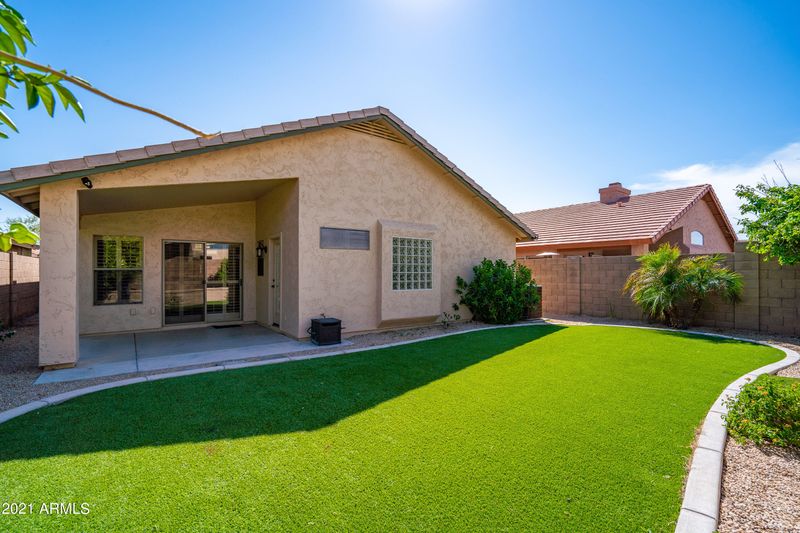 4354 E Lone Cactus Dr, Phoenix, AZ 85050