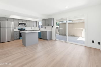 4356 Ocotillo Rd, Glendale, AZ 85301
