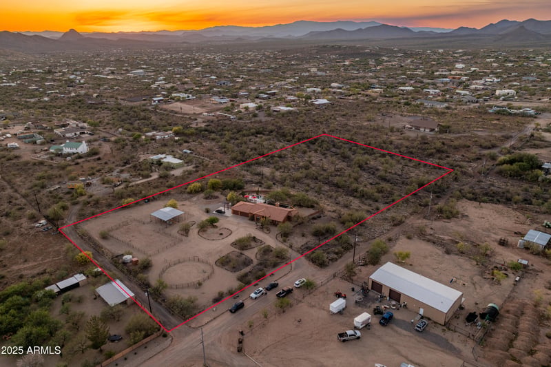 43638 N 22nd St, New River, AZ 85087