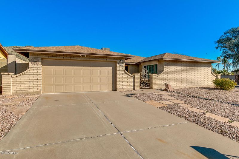 4364 E Pearce Rd, Phoenix, AZ 85044