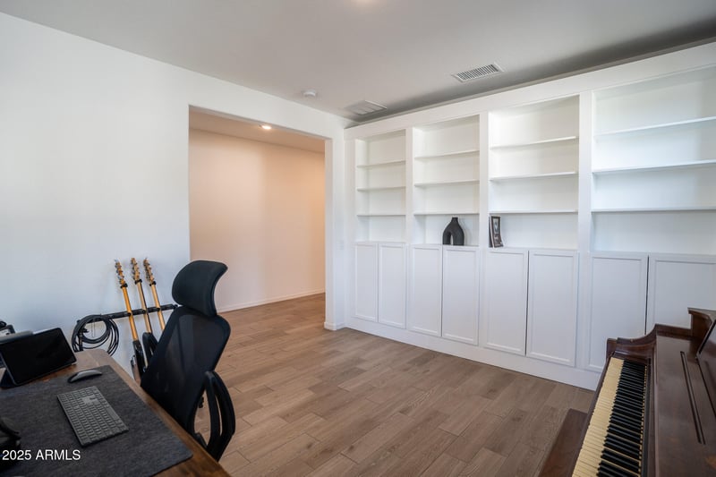 4368 Pioneer Dr, Litchfield Park, AZ 85340