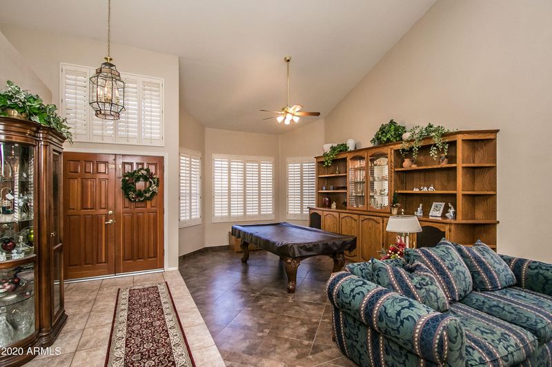 437 E Hearne Way, Gilbert, AZ 85234