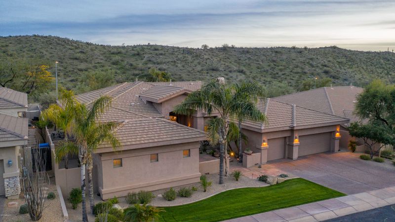 437 E Mountain Sage Dr, Phoenix, AZ 85048