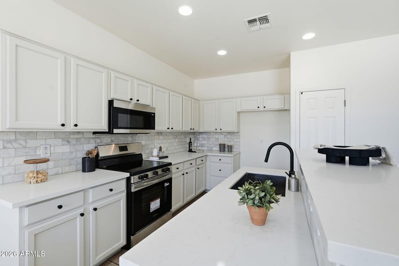 437 S 163rd Ln, Goodyear, AZ 85338