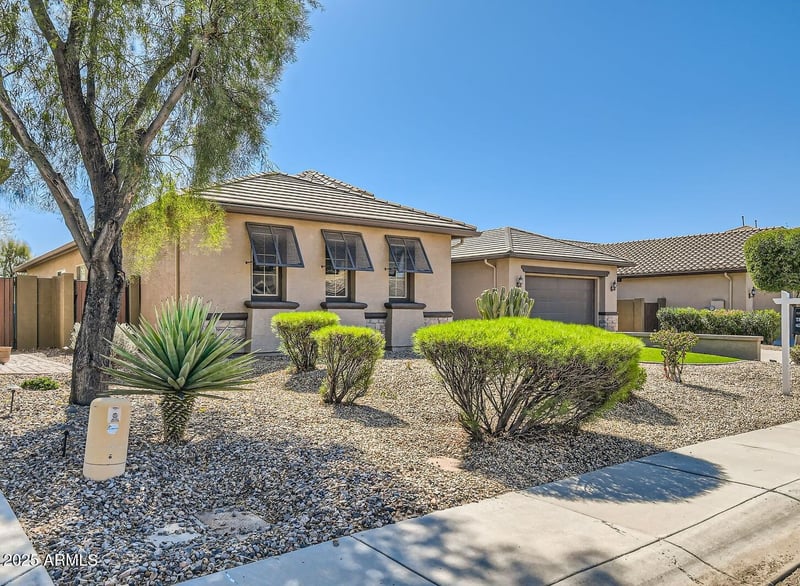 43709 50th Dr, New River, AZ 85087