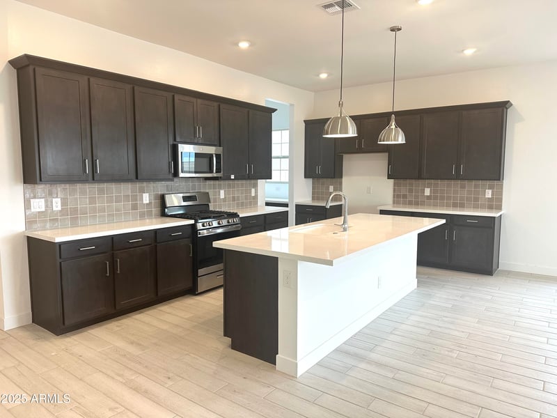 43713 Wollemi St, Queen Creek, AZ 85140