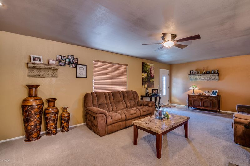 4372 E Robert E Lee St, Phoenix, AZ 85032
