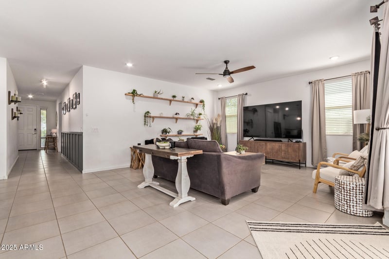 4373 Bush Bean Way, San Tan Valley, AZ 85144
