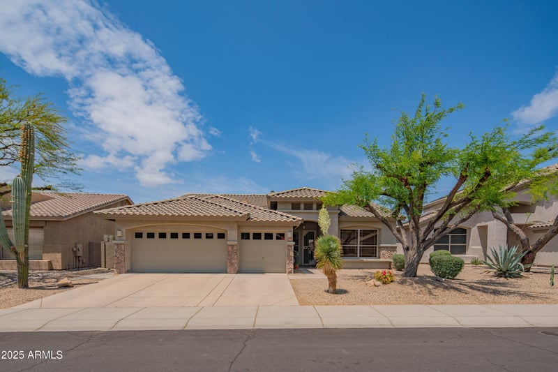 4374 E Lariat Ln, Phoenix, AZ 85050