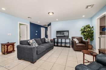 438 63rd Ln, Phoenix, AZ 85043