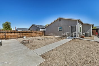 438 63rd Ln, Phoenix, AZ 85043