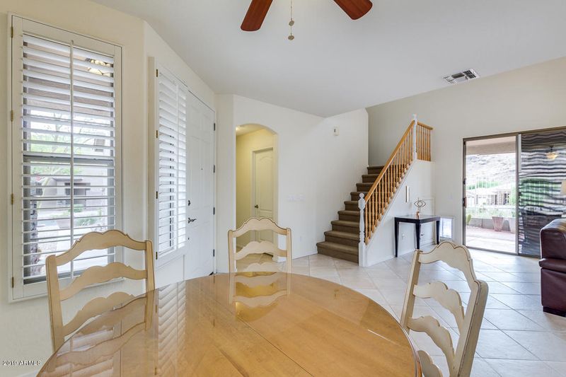 438 E Redwood Ln, Phoenix, AZ 85048