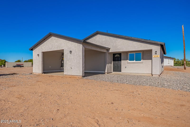 438 Liesen Dr, Morristown, AZ 85342