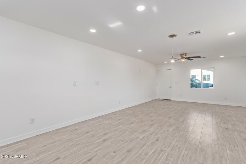 438 Liesen Dr, Morristown, AZ 85342