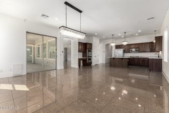 43805 43rd Dr, Anthem, AZ 85087