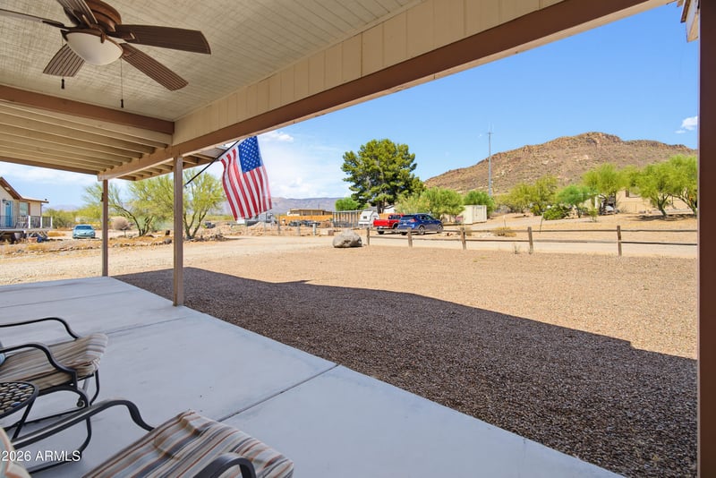 43807 2nd Ave, New River, AZ 85087