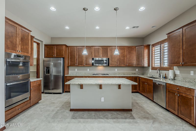 43814 Ericson Ln, New River, AZ 85087