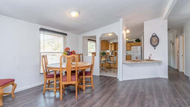 43820 N 12th St, New River, AZ 85087