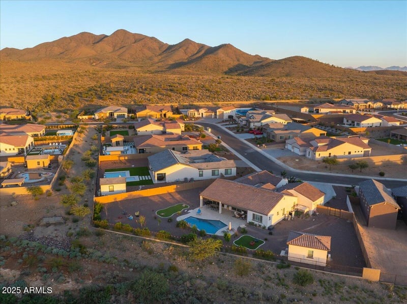 43832 Acadia Way, New River, AZ 85087